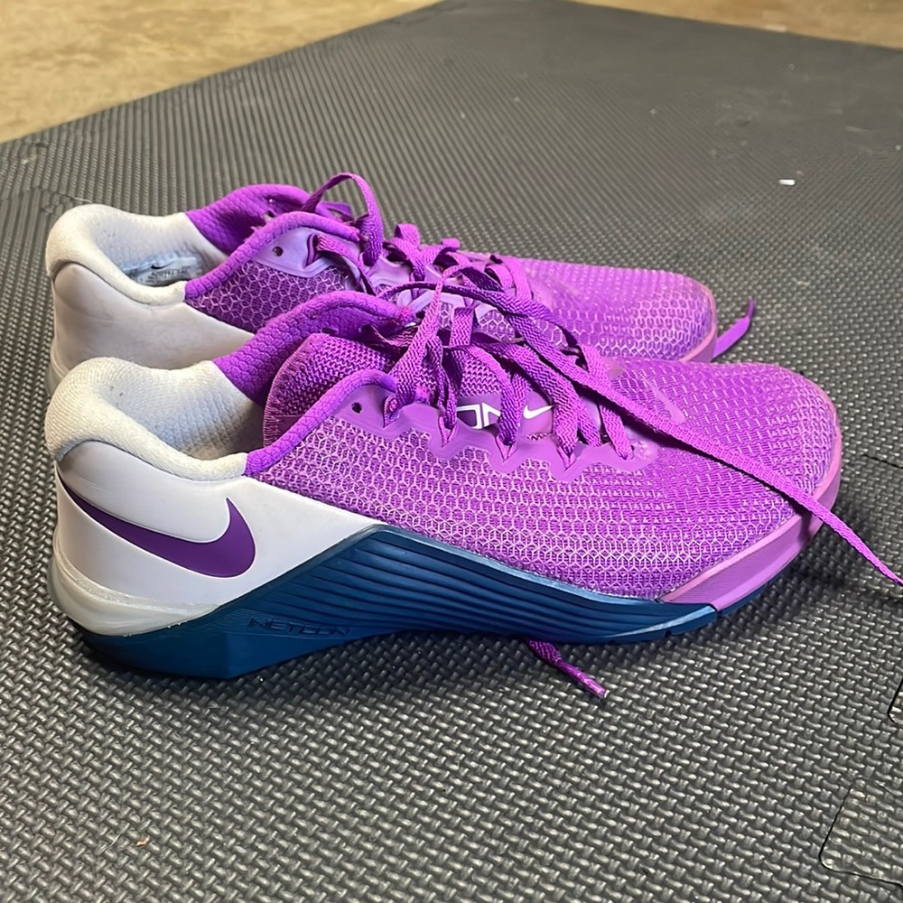 Nike Metcon 5 like new!